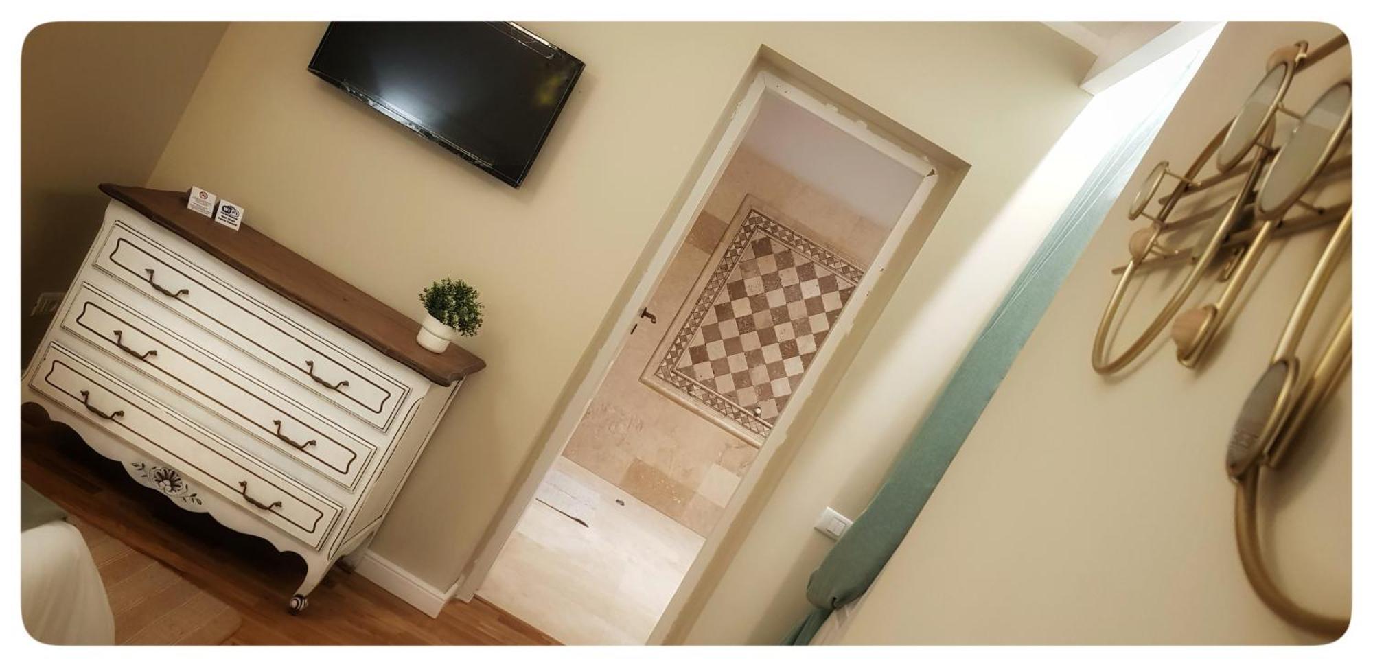 Elania Residence Târgu Jiu Εξωτερικό φωτογραφία