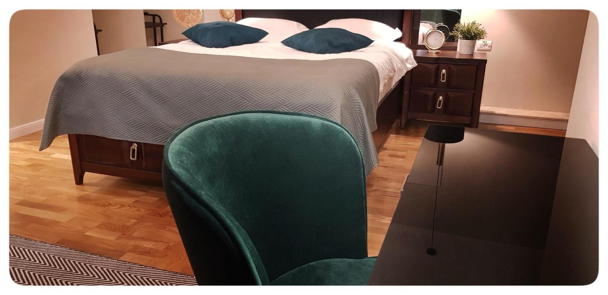 Elania Residence Târgu Jiu Εξωτερικό φωτογραφία